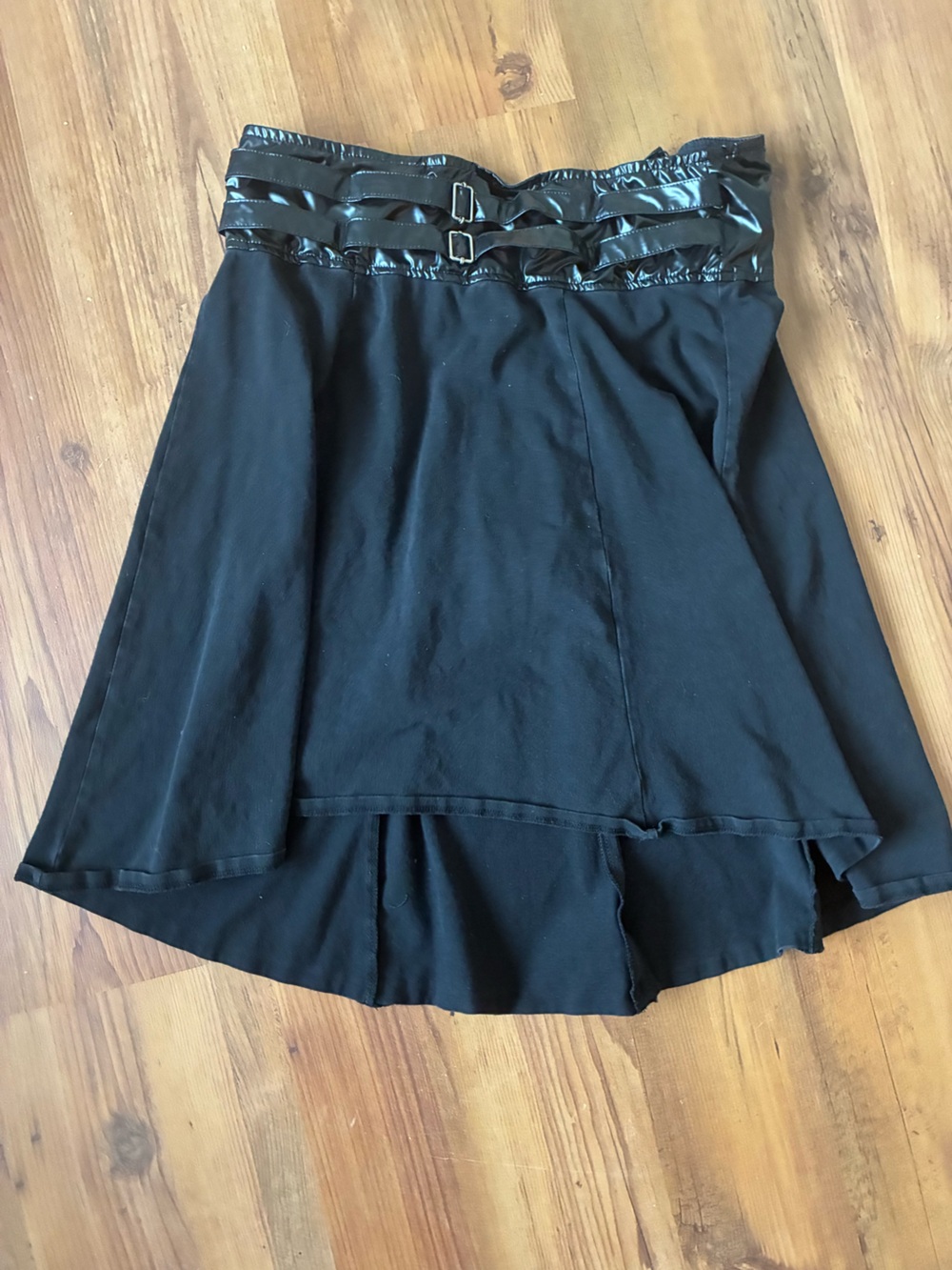 Tripp nyc Women’s Black High-Low Skirt with Faux-Leather Belt
